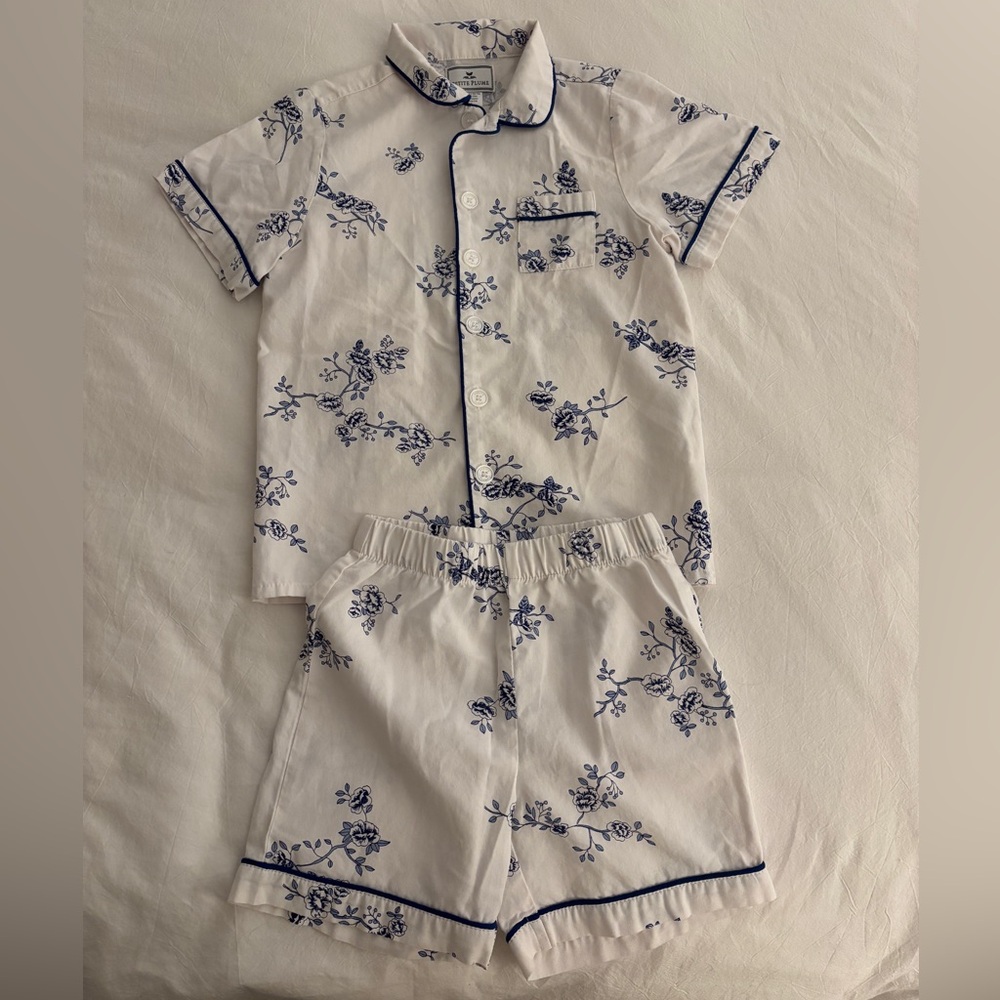 Petite Plume Kid's Classic Floral-Print Pajama Set w/ Contrast Piping 6